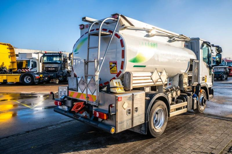 Iveco EURO CARGO 100-220 +CM 5500L + 3 COMP. - Грузовик-цистерна: фото 4 Iveco EURO CARGO 100-220 +CM 5500L + 3 COMP. - Грузовик-цистерна: фото 4