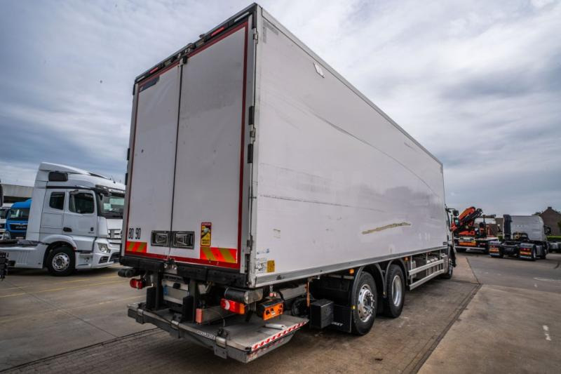 Renault D WIDE 380 DXI +CARRIER 1250 MT+DHOLLANDIA - Рефрижератор: фото 4 Renault D WIDE 380 DXI +CARRIER 1250 MT+DHOLLANDIA - Рефрижератор: фото 4