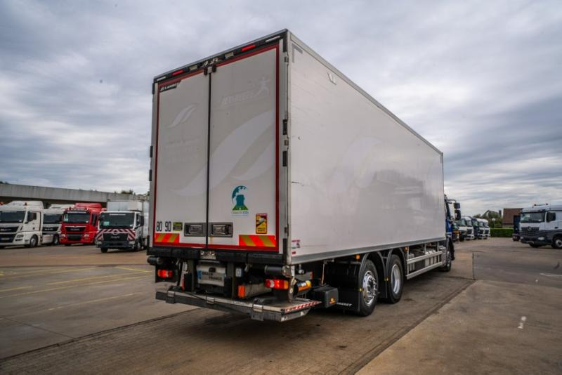 Renault D WIDE 380 DXI+CARRIER SUPRA 1150 Mt + DHOLLANDIA 2T - Рефрижератор: фото 4 Renault D WIDE 380 DXI+CARRIER SUPRA 1150 Mt + DHOLLANDIA 2T - Рефрижератор: фото 4