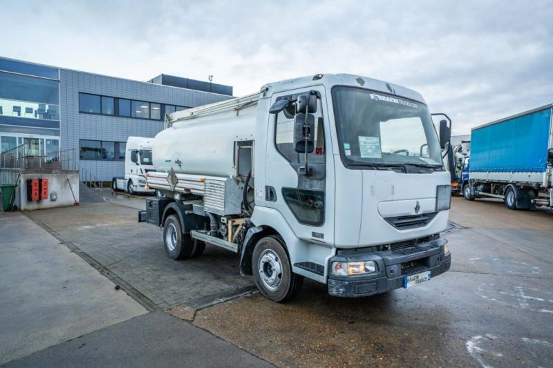 Renault MIDLUM 180 DCI + CUVE 6000L/ 3 COMP - Грузовик-цистерна: фото 2 Renault MIDLUM 180 DCI + CUVE 6000L/ 3 COMP - Грузовик-цистерна: фото 2