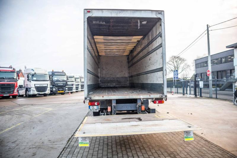 Renault MIDLUM 270 DXI - Грузовик с закрытым кузовом: фото 4 Renault MIDLUM 270 DXI - Грузовик с закрытым кузовом: фото 4
