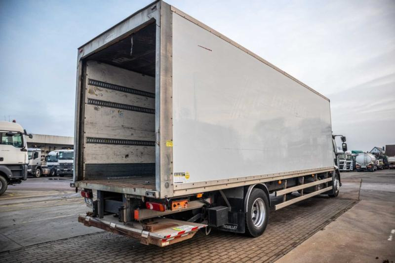 Renault MIDLUM 270 DXI - Грузовик с закрытым кузовом: фото 3 Renault MIDLUM 270 DXI - Грузовик с закрытым кузовом: фото 3