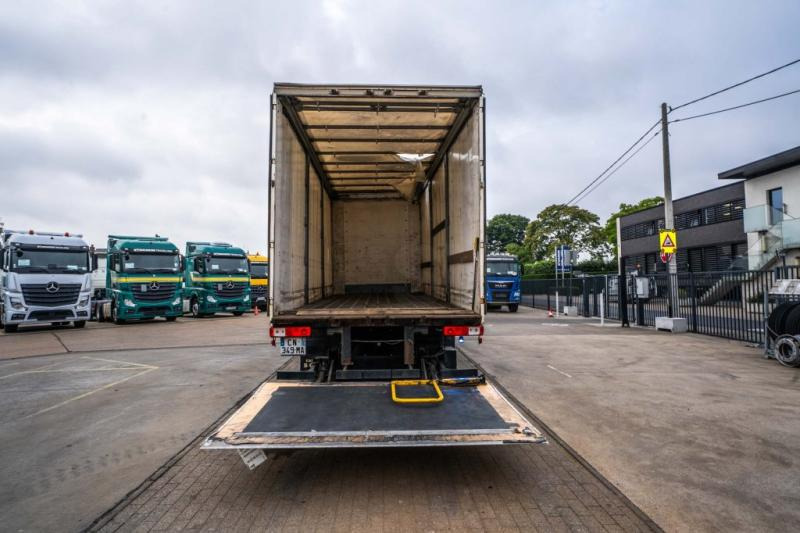 Тентованный грузовик Renault PREMIUM 270 DXI+DHOLLANDIA: фото 8 Тентованный грузовик Renault PREMIUM 270 DXI+DHOLLANDIA: фото 8