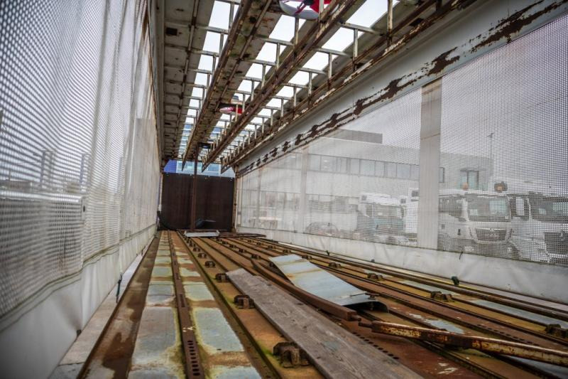 Trouillet VOLAILLE/GEFLÛGEL/POULTRY+HAYON - Тентованный полуприцеп: фото 5 Trouillet VOLAILLE/GEFLÛGEL/POULTRY+HAYON - Тентованный полуприцеп: фото 5