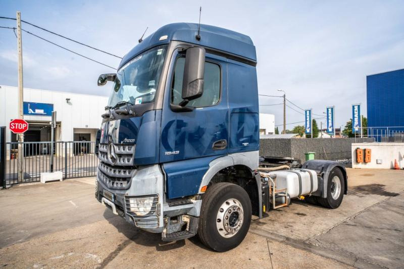 Mercedes AROCS 1843 LS ( NO ACTROS)+BIG AXLE +HYDR. - Тягач: фото 1 Mercedes AROCS 1843 LS ( NO ACTROS)+BIG AXLE +HYDR. - Тягач: фото 1