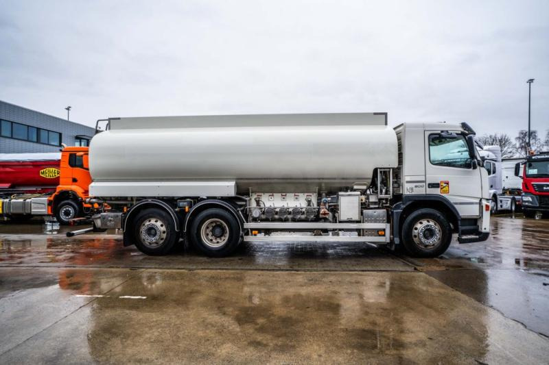Volvo FM 500 -6x2+ALU 19.000L+5COMP. - Грузовик-цистерна: фото 3 Volvo FM 500 -6x2+ALU 19.000L+5COMP. - Грузовик-цистерна: фото 3