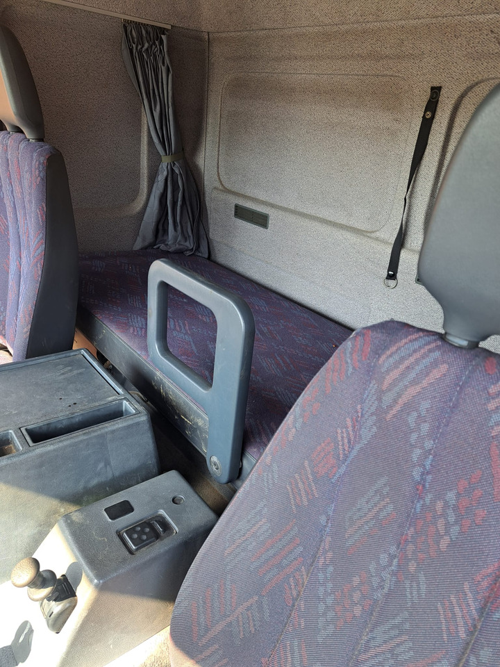 MERCEDES-BENZ 1823 - Автовоз: фото 5 MERCEDES-BENZ 1823 - Автовоз: фото 5