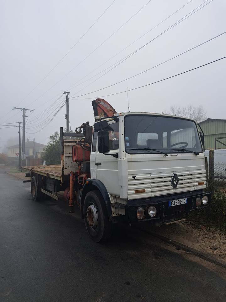 RENAULT - Грузовик бортовой/ Платформа: фото 1 RENAULT - Грузовик бортовой/ Платформа: фото 1