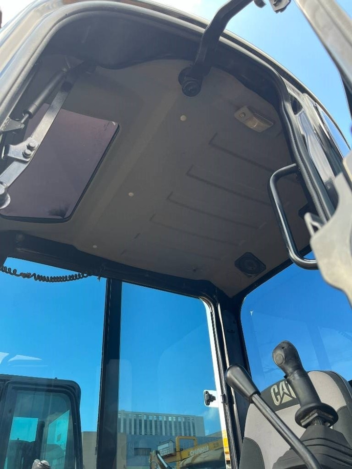 CAT 303.5E2 - Мини-экскаватор: фото 3 CAT 303.5E2 - Мини-экскаватор: фото 3