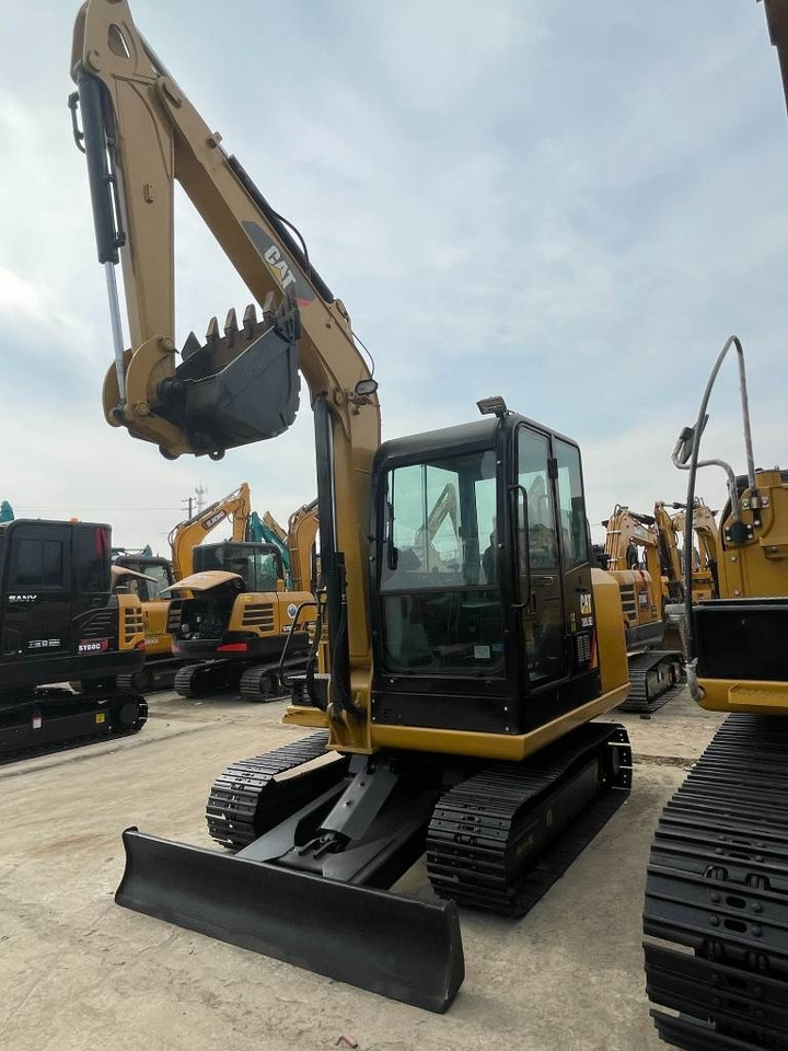 CAT 305.5E2 - Мини-экскаватор: фото 2 CAT 305.5E2 - Мини-экскаватор: фото 2