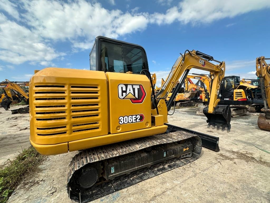 CAT 306E2 - Мини-экскаватор: фото 1 CAT 306E2 - Мини-экскаватор: фото 1