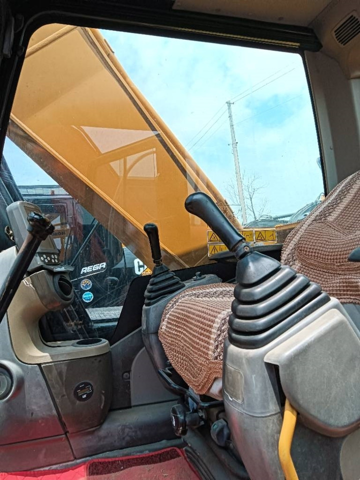 CAT 325 D - Гусеничный экскаватор: фото 2 CAT 325 D - Гусеничный экскаватор: фото 2