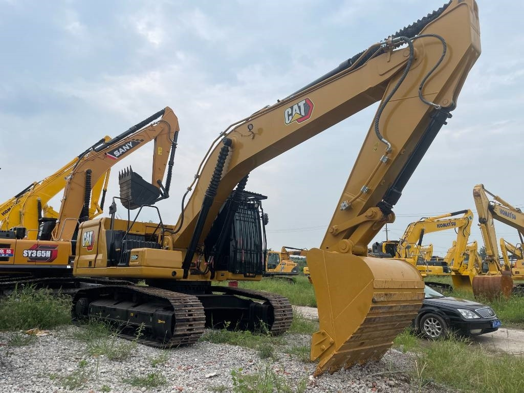 CAT 330GC - Гусеничный экскаватор: фото 3 CAT 330GC - Гусеничный экскаватор: фото 3