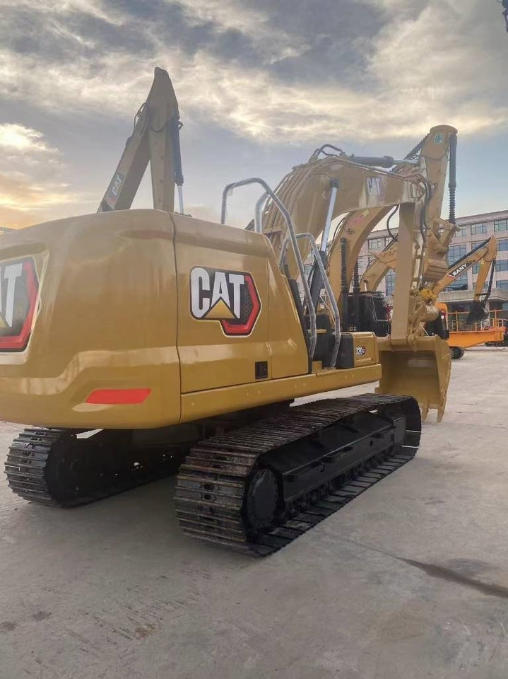 Гусеничный экскаватор CAT CAT320GC: фото 6