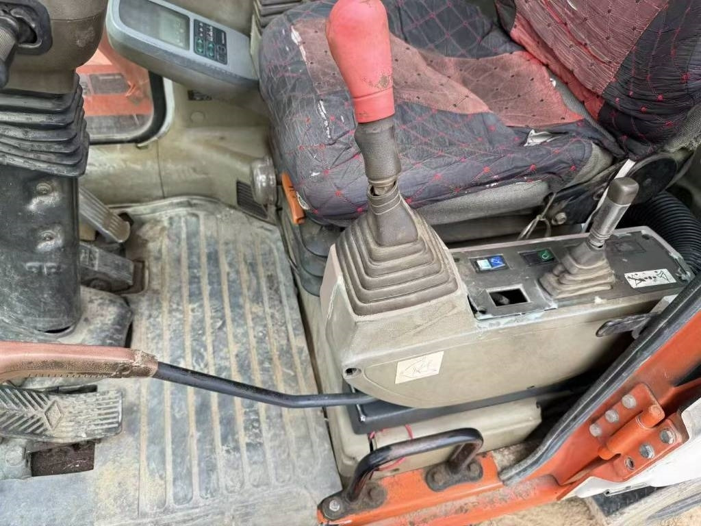Doosan DH 150 W-7 - Колёсный экскаватор: фото 5 Doosan DH 150 W-7 - Колёсный экскаватор: фото 5