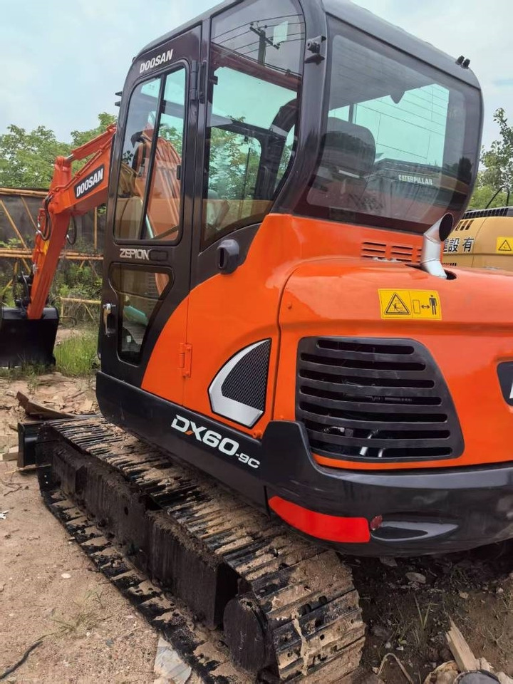 Doosan DX 60 - Гусеничный экскаватор: фото 5 Doosan DX 60 - Гусеничный экскаватор: фото 5