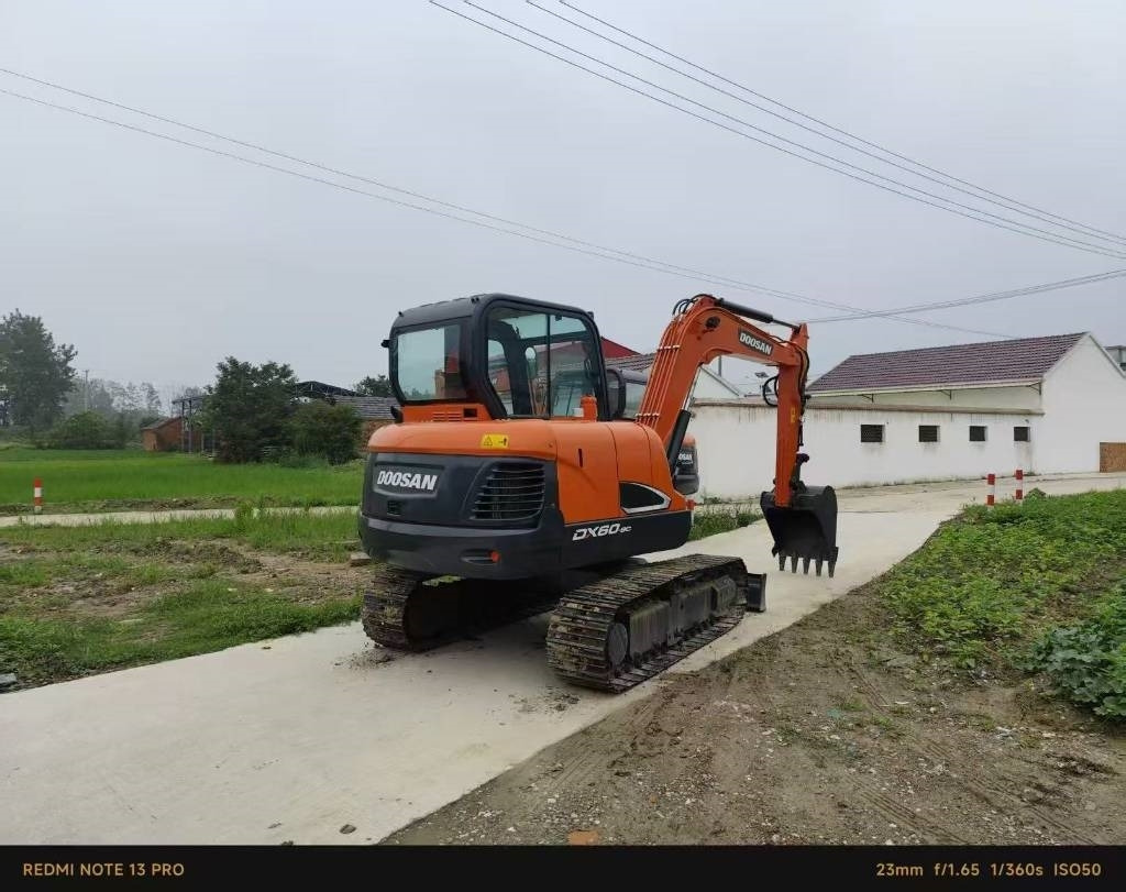 Doosan DX 60 - Мини-экскаватор: фото 1 Doosan DX 60 - Мини-экскаватор: фото 1