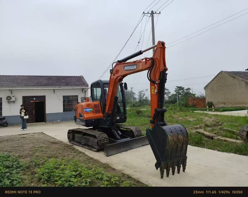 Doosan DX 60 - Мини-экскаватор: фото 3 Doosan DX 60 - Мини-экскаватор: фото 3