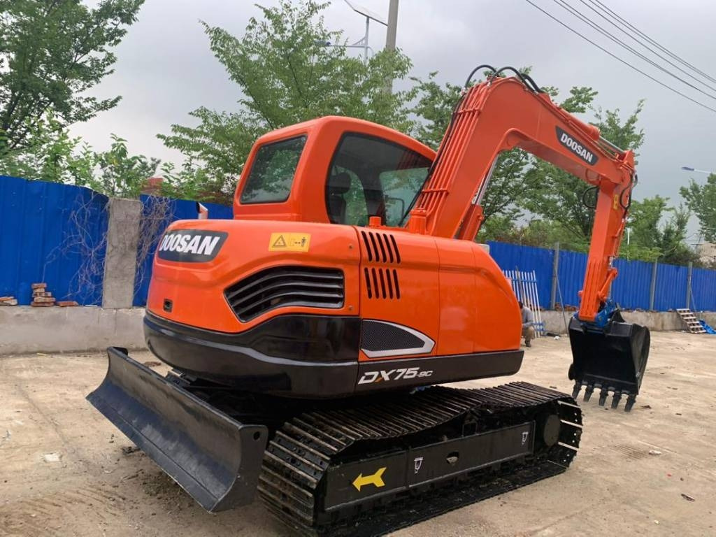 Doosan DX 75  - Мини-экскаватор: фото 1 Doosan DX 75  - Мини-экскаватор: фото 1