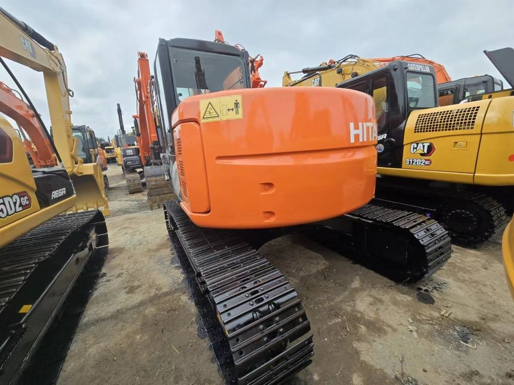 Hitachi ZX 135 US - Гусеничный экскаватор: фото 3 Hitachi ZX 135 US - Гусеничный экскаватор: фото 3