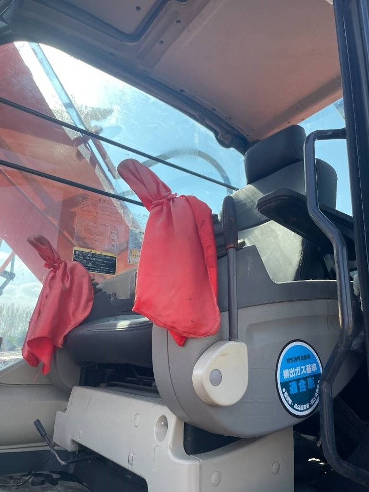 Hitachi ZX 240 - Гусеничный экскаватор: фото 2 Hitachi ZX 240 - Гусеничный экскаватор: фото 2