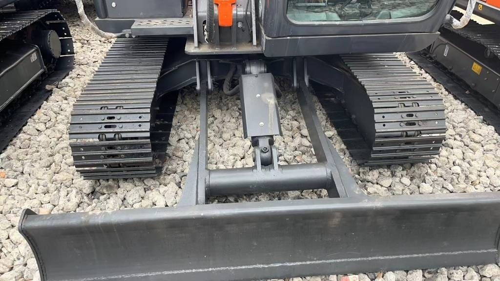 Hitachi ZX 60 - Мини-экскаватор: фото 4 Hitachi ZX 60 - Мини-экскаватор: фото 4