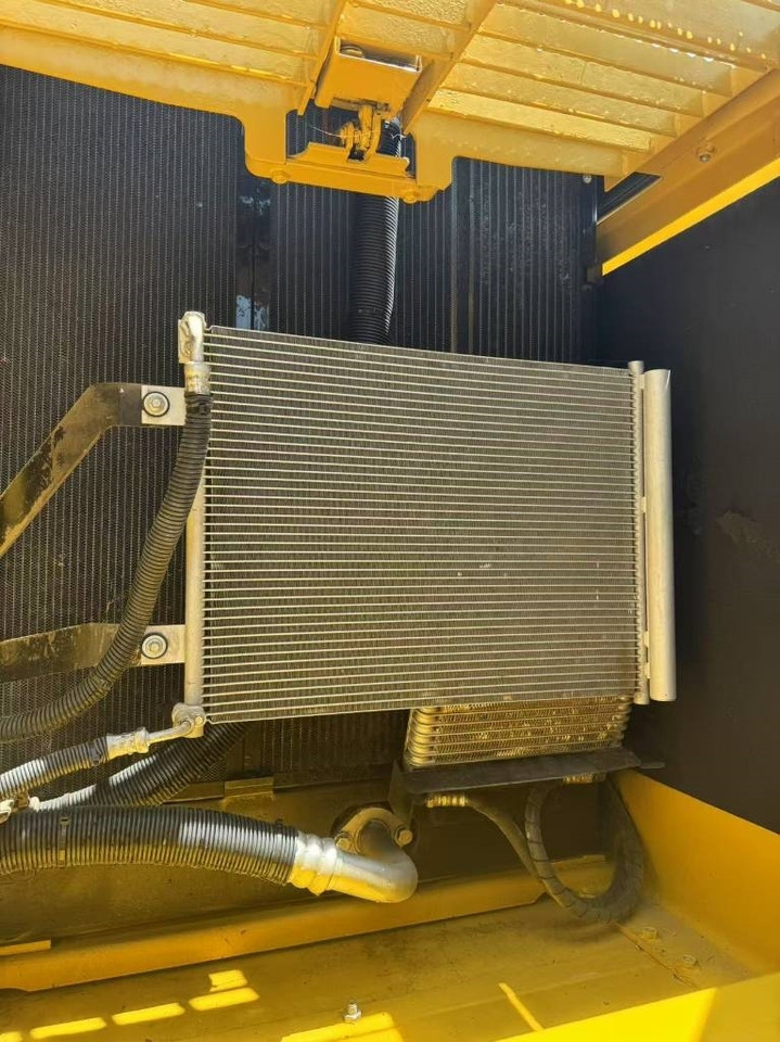 Гусеничный экскаватор Komatsu PC 200 8N: фото 8