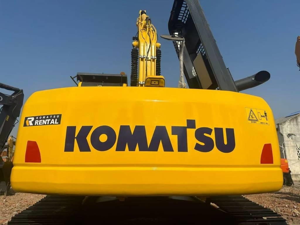 Komatsu PC 240 - Гусеничный экскаватор: фото 4 Komatsu PC 240 - Гусеничный экскаватор: фото 4