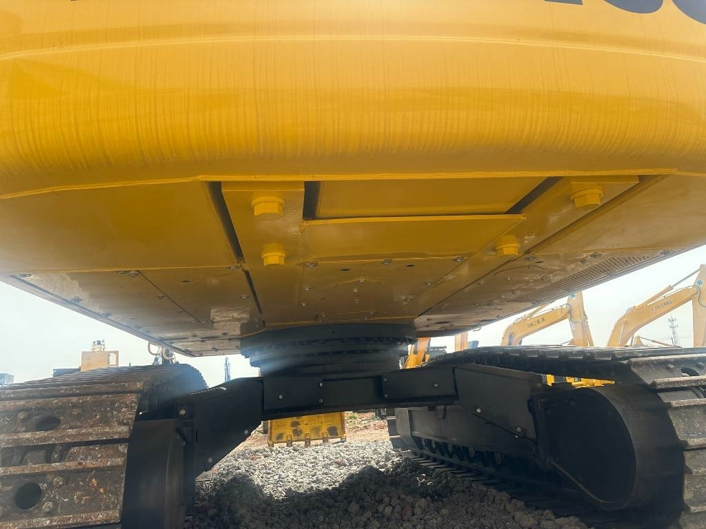 Komatsu PC 450 - Гусеничный экскаватор: фото 4 Komatsu PC 450 - Гусеничный экскаватор: фото 4