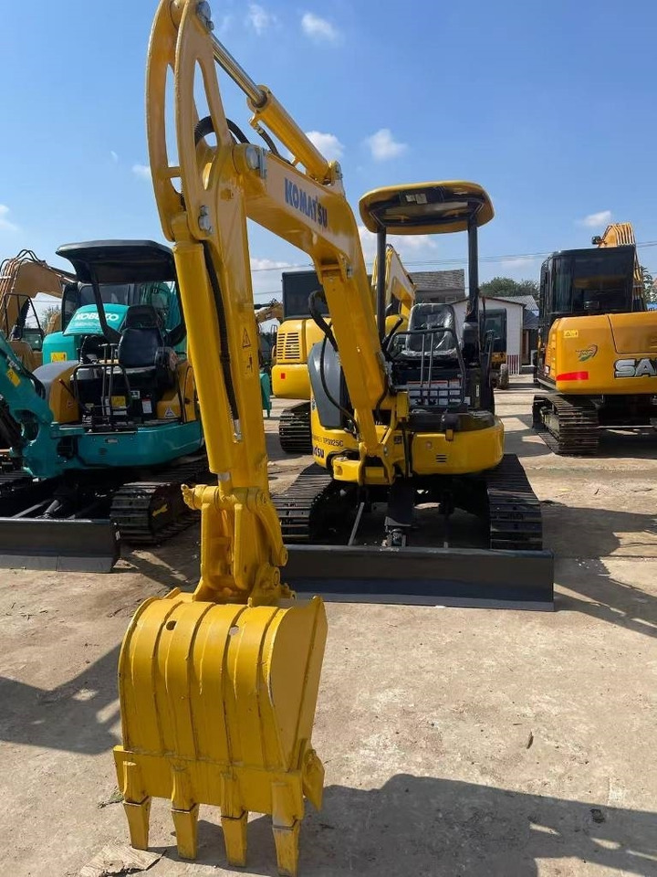 Komatsu PC35 - Мини-экскаватор: фото 2 Komatsu PC35 - Мини-экскаватор: фото 2