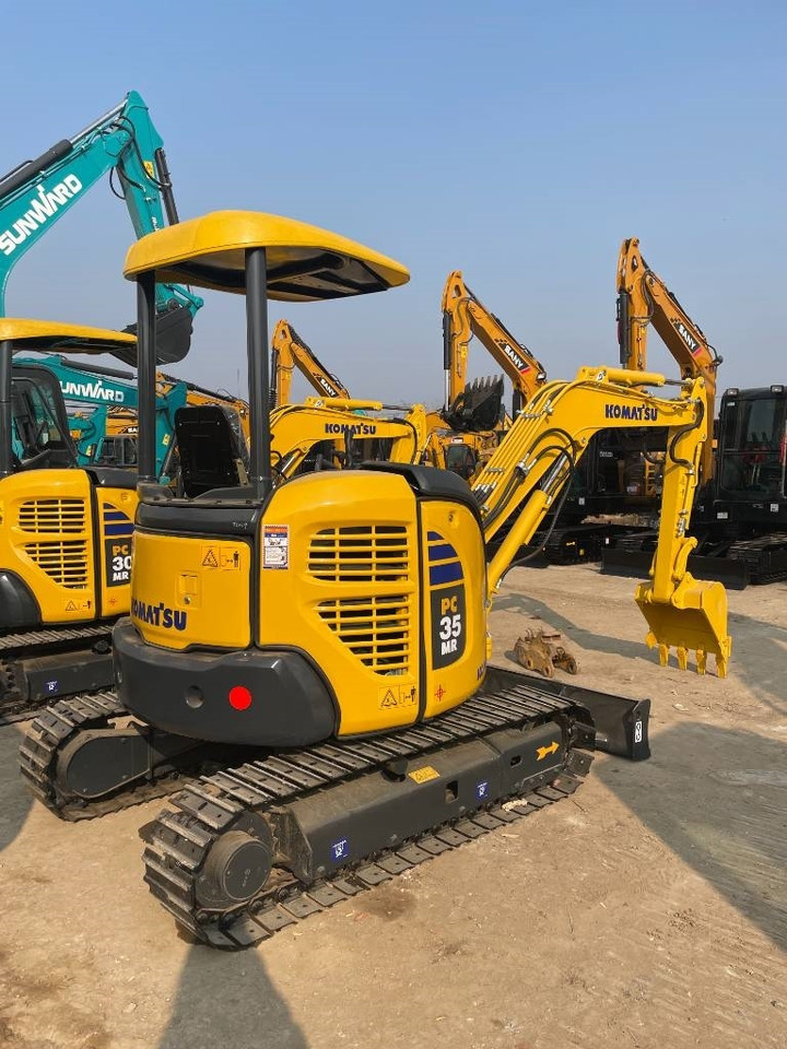 Komatsu PC35 - Мини-экскаватор: фото 1 Komatsu PC35 - Мини-экскаватор: фото 1