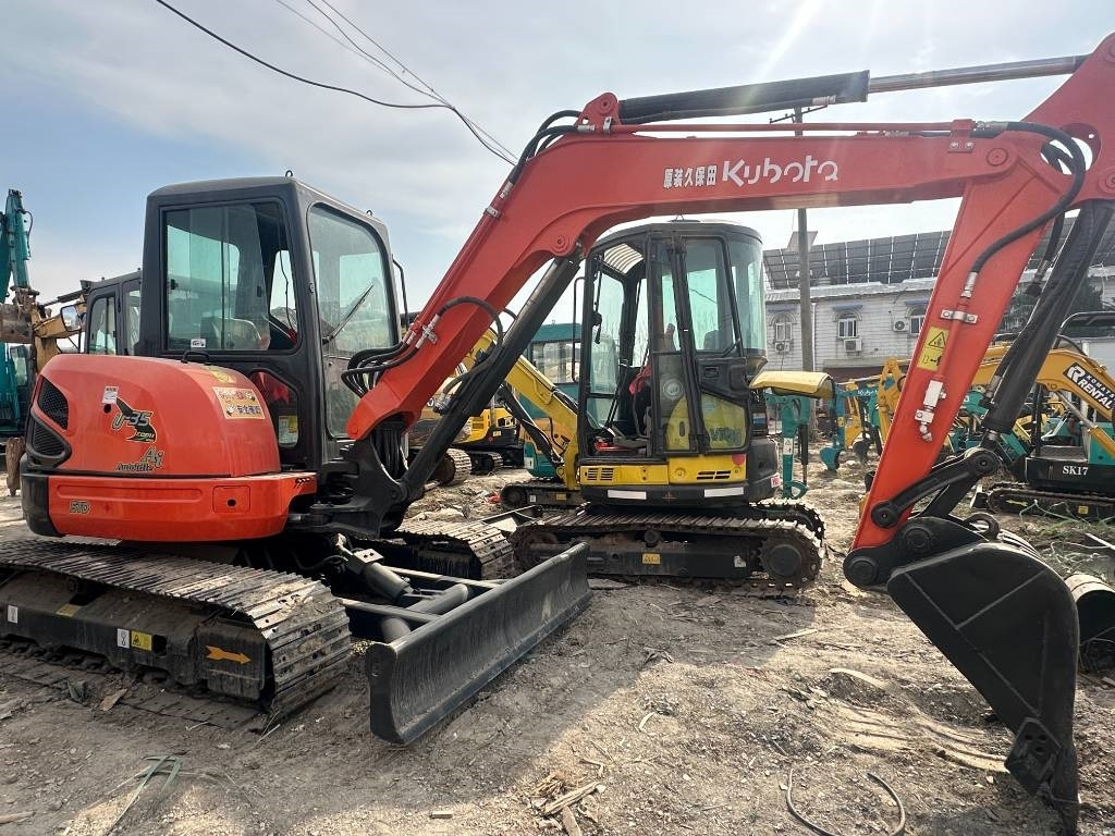 Kubota U35 - Мини-экскаватор: фото 1 Kubota U35 - Мини-экскаватор: фото 1