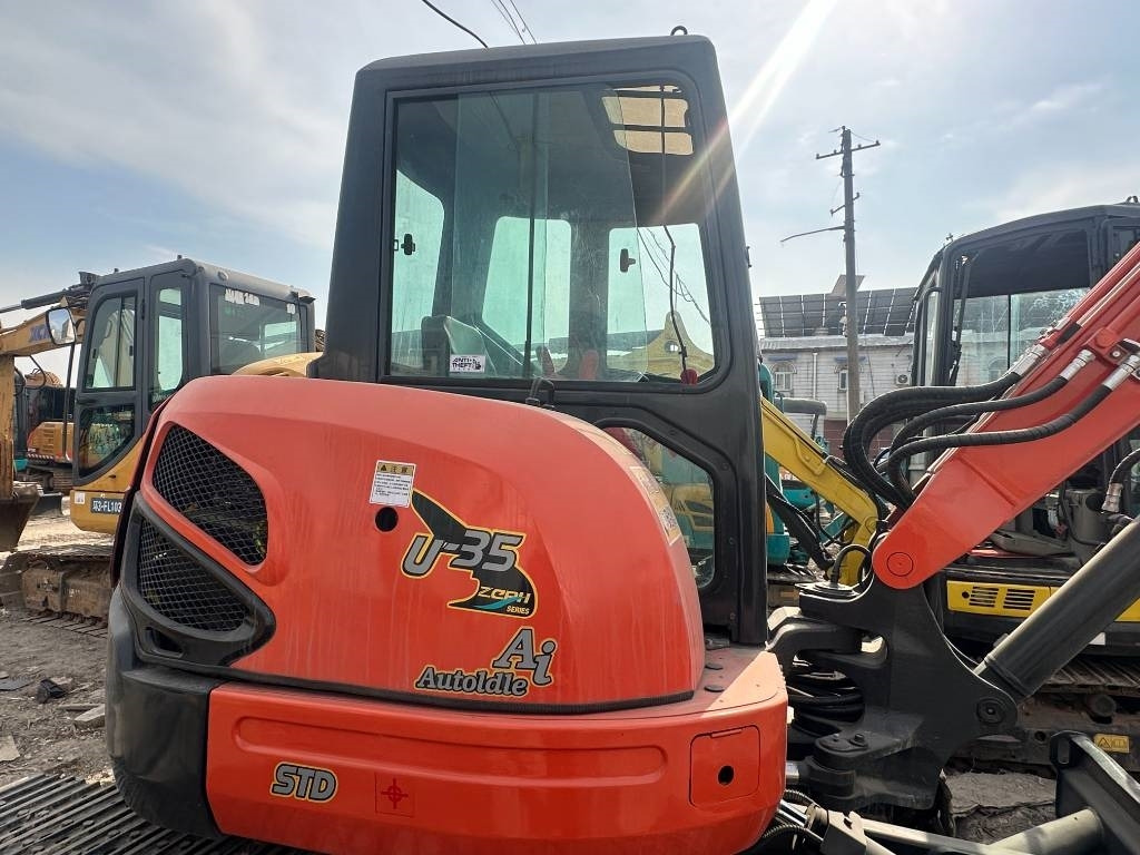 Kubota U35 - Мини-экскаватор: фото 5 Kubota U35 - Мини-экскаватор: фото 5