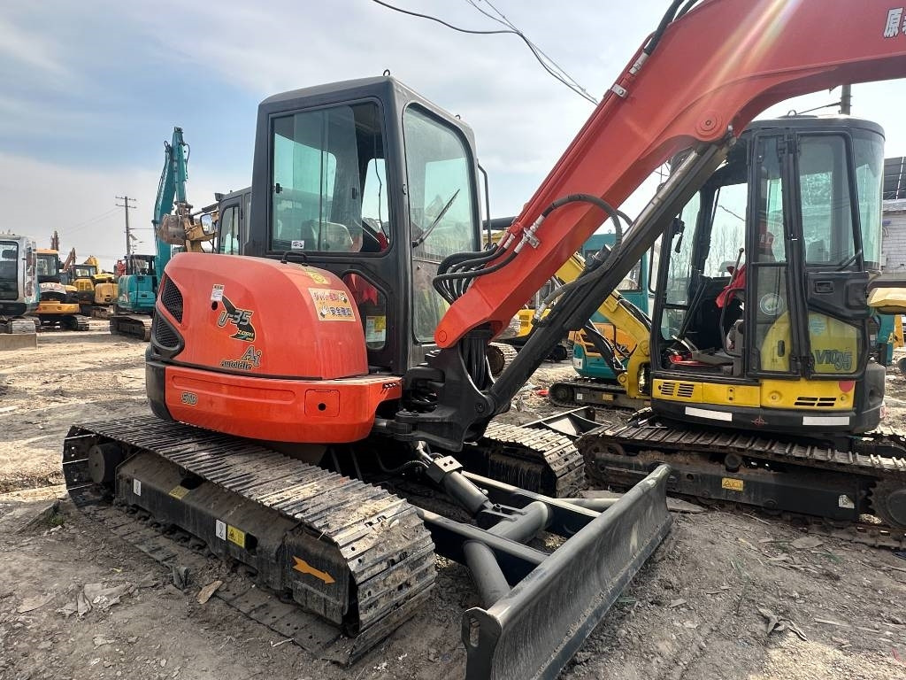 Kubota U35 - Мини-экскаватор: фото 3 Kubota U35 - Мини-экскаватор: фото 3
