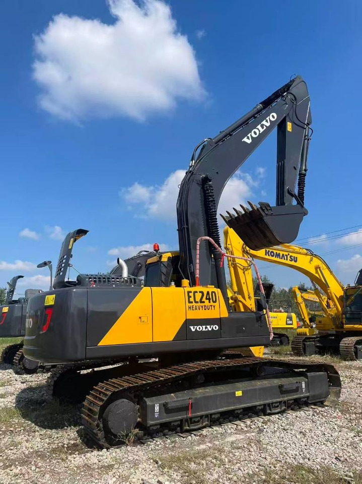 Volvo EC 240 - Гусеничный экскаватор: фото 1 Volvo EC 240 - Гусеничный экскаватор: фото 1