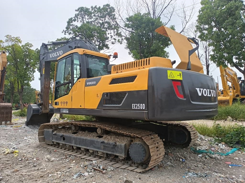 Volvo ec250 - Гусеничный экскаватор: фото 2 Volvo ec250 - Гусеничный экскаватор: фото 2