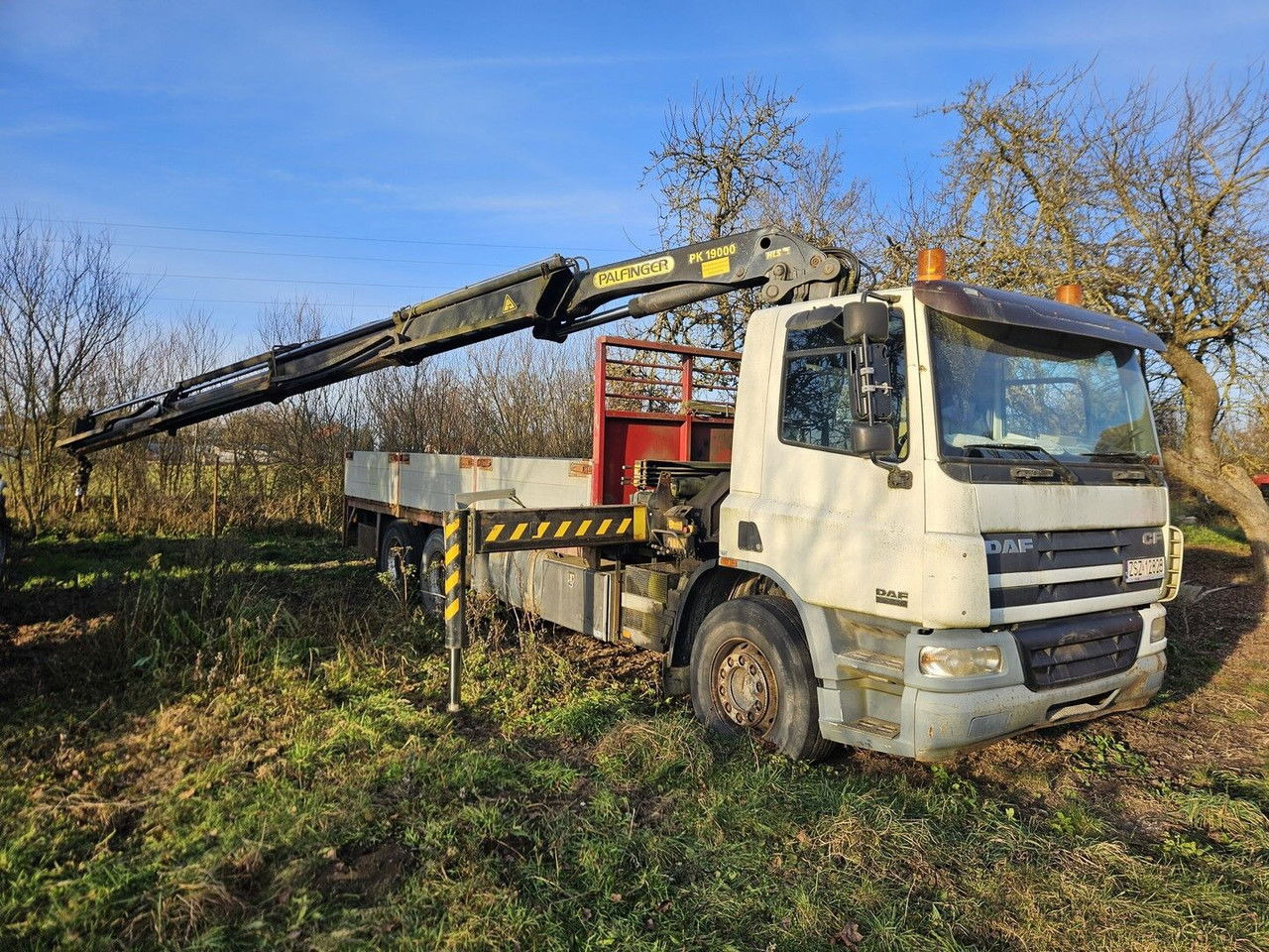 DAF 75.310 - Грузовик бортовой/ Платформа, Автоманипулятор: фото 1 DAF 75.310 - Грузовик бортовой/ Платформа, Автоманипулятор: фото 1