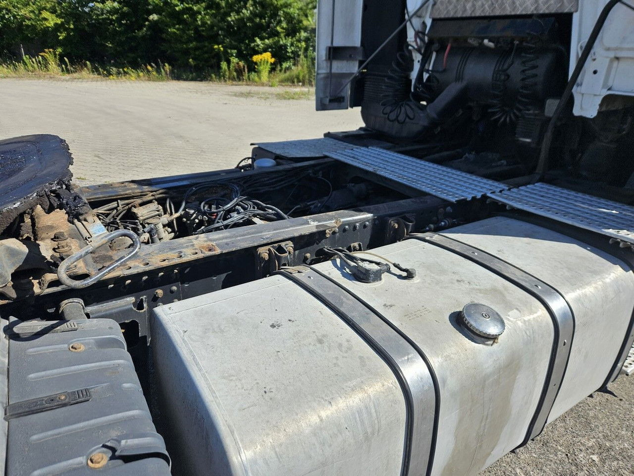 MAN 18.413 FLS - Manual pump and injectors, Intarder, Airco - Тягач: фото 5 MAN 18.413 FLS - Manual pump and injectors, Intarder, Airco - Тягач: фото 5