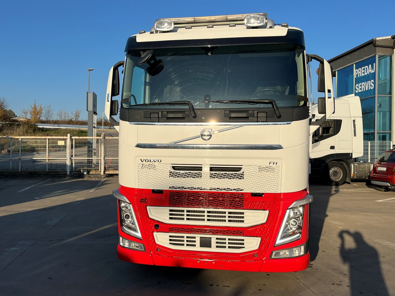 VOLVO FH 500, 2017, FASSI 195.2 - 5x +RC - Грузовик, Автоманипулятор: фото 2 VOLVO FH 500, 2017, FASSI 195.2 - 5x +RC - Грузовик, Автоманипулятор: фото 2