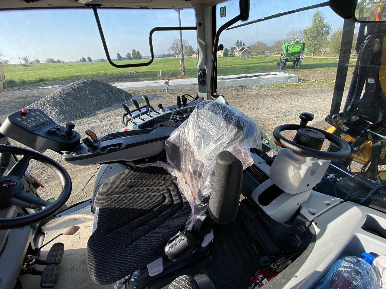 Трактор Valtra N, 49 AWI, 134: фото 11