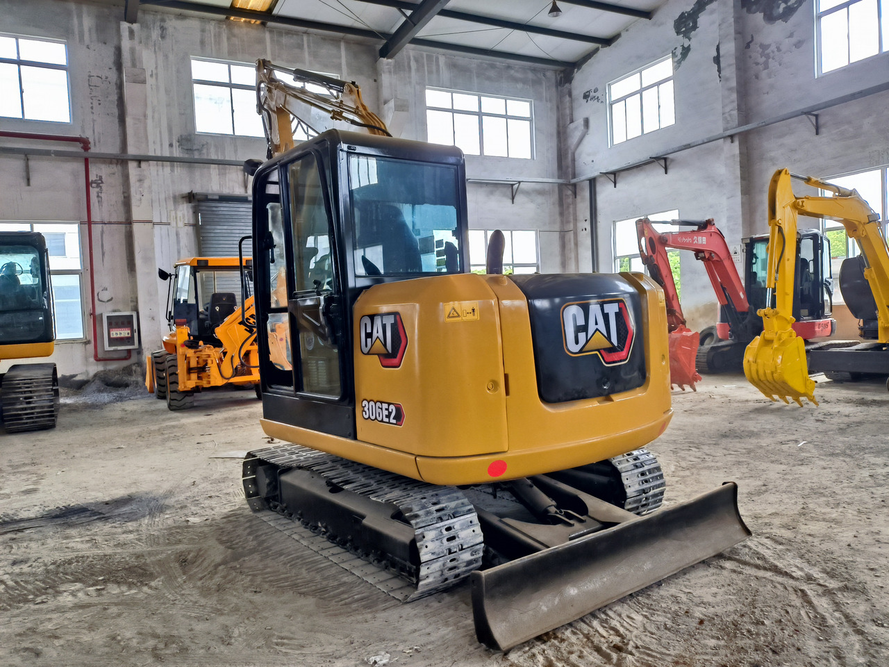 CATERPILLAR 306E - Мини-экскаватор: фото 3 CATERPILLAR 306E - Мини-экскаватор: фото 3