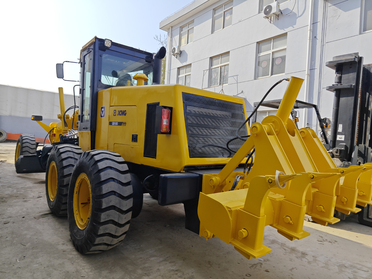XCMG GR180 MOTOR GRADER - Грейдер: фото 5 XCMG GR180 MOTOR GRADER - Грейдер: фото 5