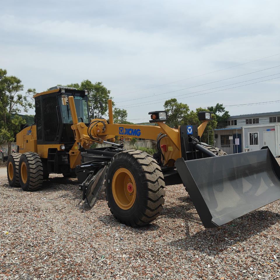 XCMG GR215 GR2153 Motor Grader with Blade - Грейдер: фото 3 XCMG GR215 GR2153 Motor Grader with Blade - Грейдер: фото 3