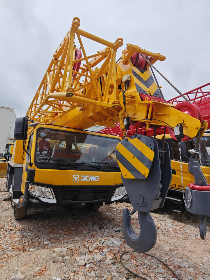 XCMG QY70K Used Truck Crane - Мобильный кран: фото 2 XCMG QY70K Used Truck Crane - Мобильный кран: фото 2