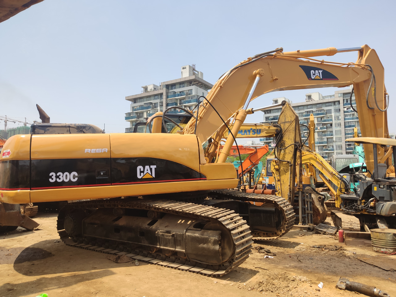 Caterpillar 330C - Гусеничный экскаватор: фото 3 Caterpillar 330C - Гусеничный экскаватор: фото 3