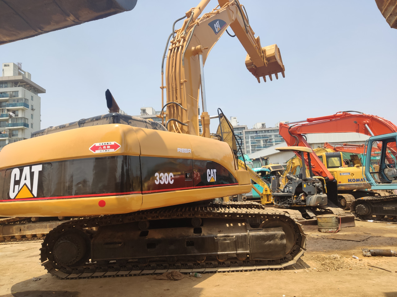 Caterpillar 330C - Гусеничный экскаватор: фото 2 Caterpillar 330C - Гусеничный экскаватор: фото 2