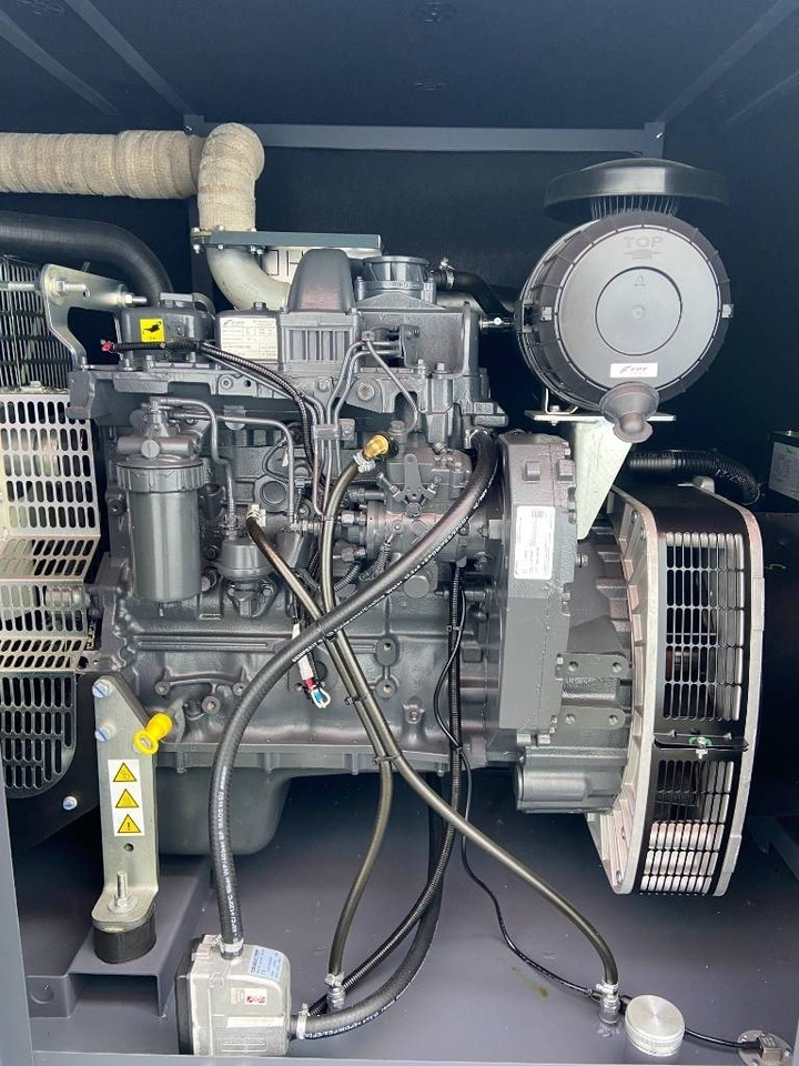 Iveco NEF45SM2 - 88 kVA Generator - DPX-17551 - Электрогенератор: фото 4 Iveco NEF45SM2 - 88 kVA Generator - DPX-17551 - Электрогенератор: фото 4