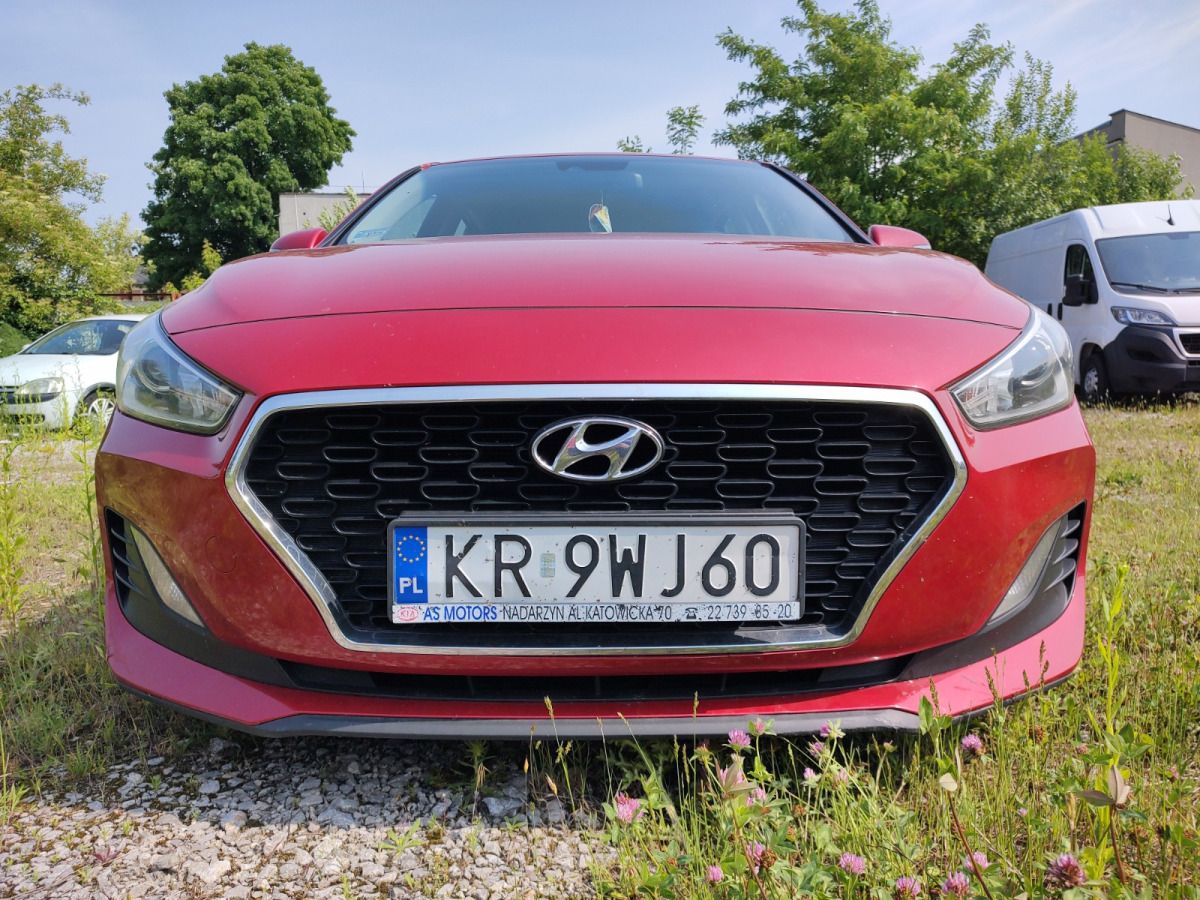 HYUNDAI I30 HATCHBACK - Хэтчбек: фото 2 HYUNDAI I30 HATCHBACK - Хэтчбек: фото 2