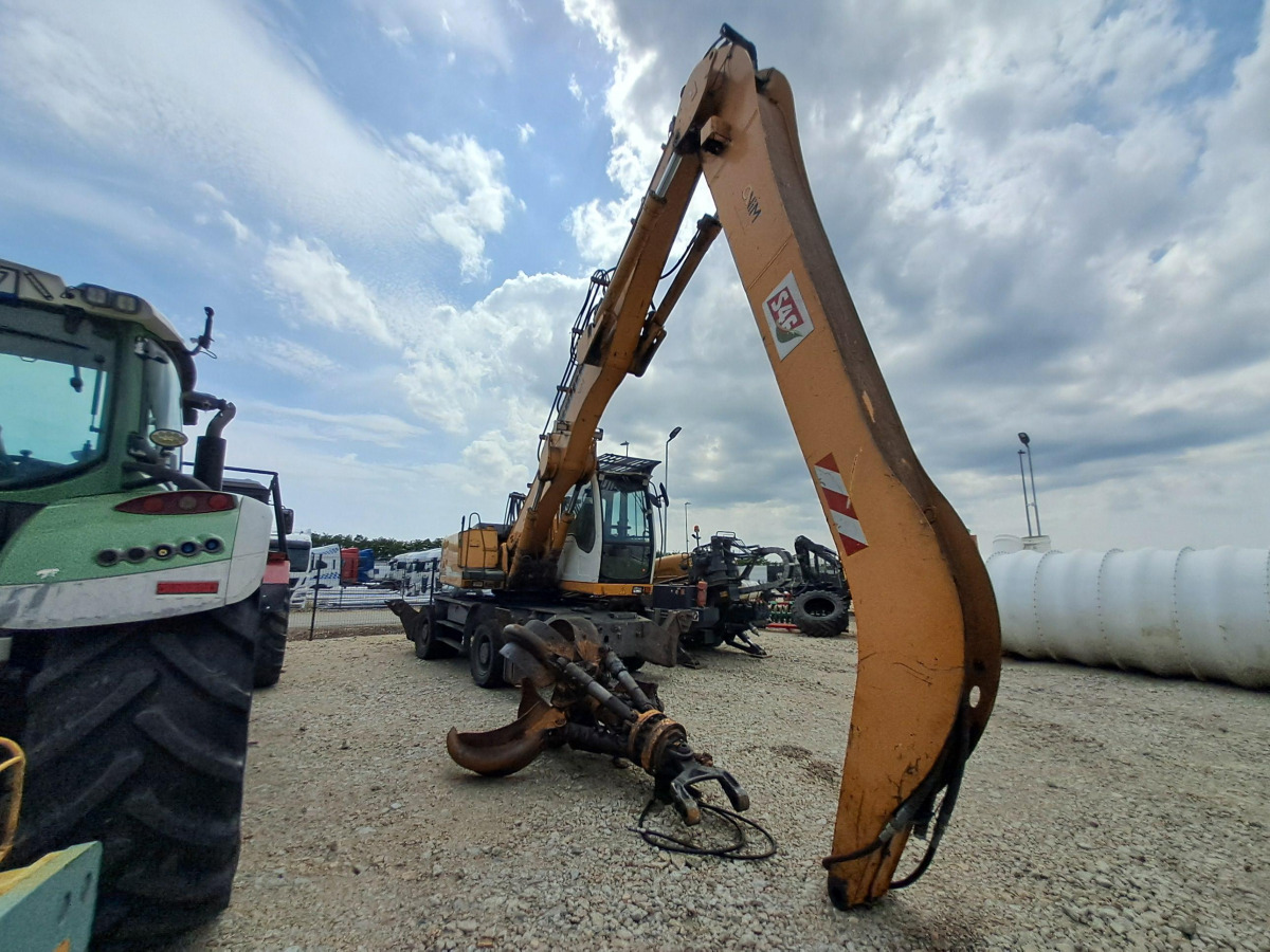 Koparka kołowa – LIEBHERR A 924 C LITRONIC – 2011 – 20 177 h – prace ziemne - Колёсный экскаватор: фото 1 Koparka kołowa – LIEBHERR A 924 C LITRONIC – 2011 – 20 177 h – prace ziemne - Колёсный экскаватор: фото 1