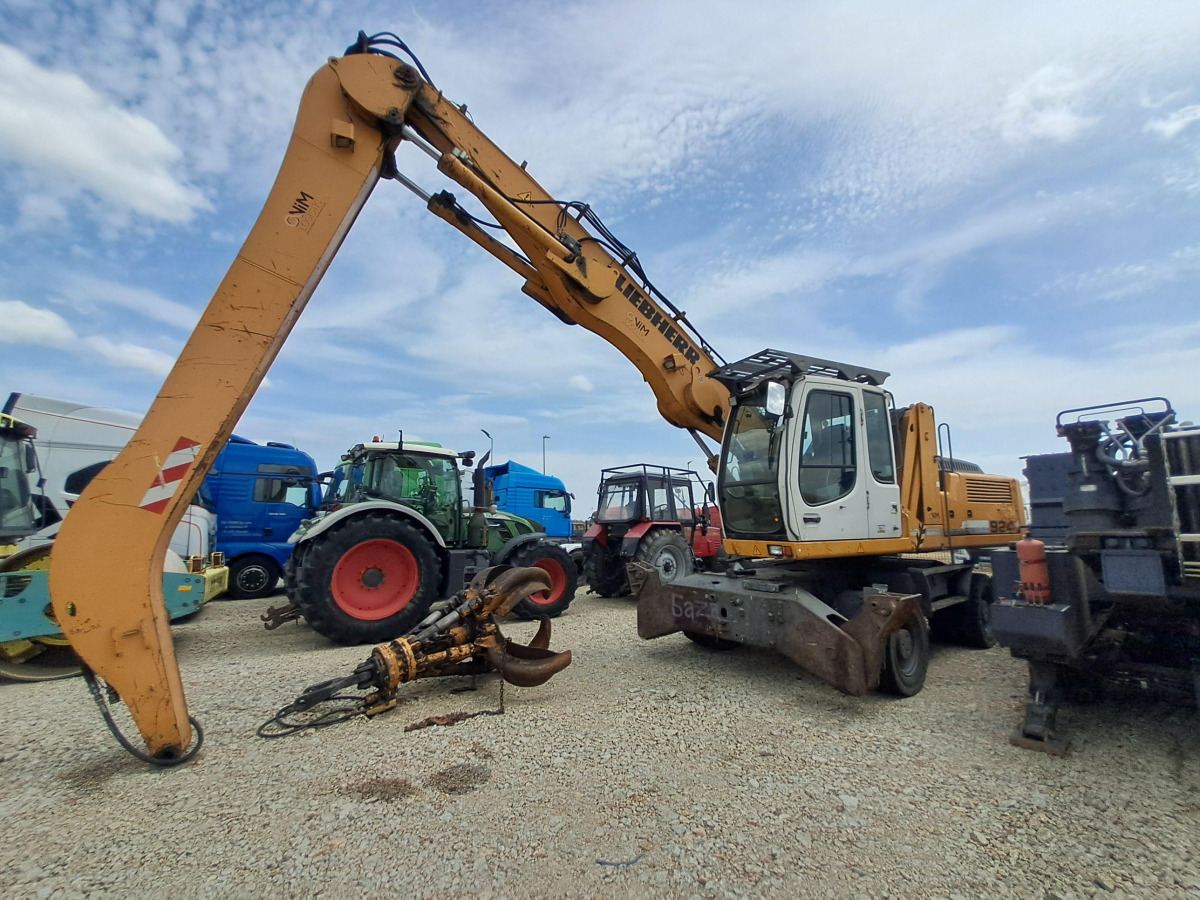 Koparka kołowa – LIEBHERR A 924 C LITRONIC – 2011 – 20 177 h – prace ziemne - Колёсный экскаватор: фото 2 Koparka kołowa – LIEBHERR A 924 C LITRONIC – 2011 – 20 177 h – prace ziemne - Колёсный экскаватор: фото 2